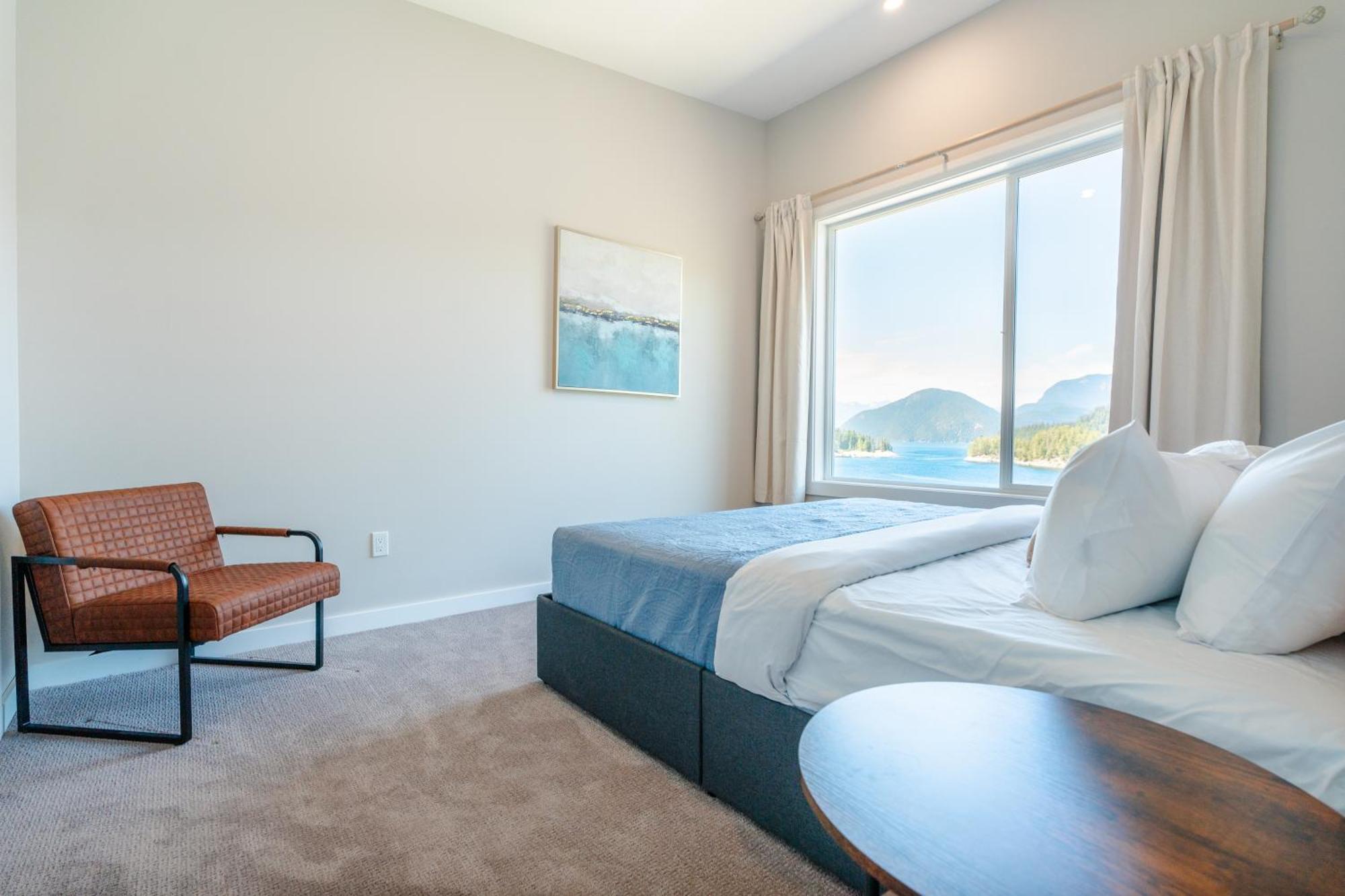 West Coast Wilderness Lodge Egmont Екстериор снимка