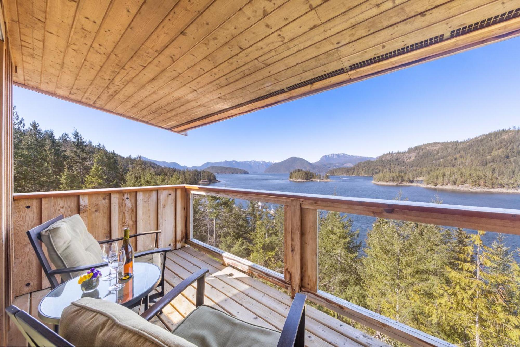 West Coast Wilderness Lodge Egmont Екстериор снимка