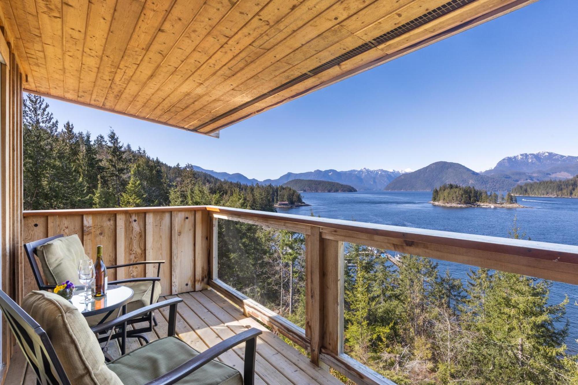 West Coast Wilderness Lodge Egmont Екстериор снимка