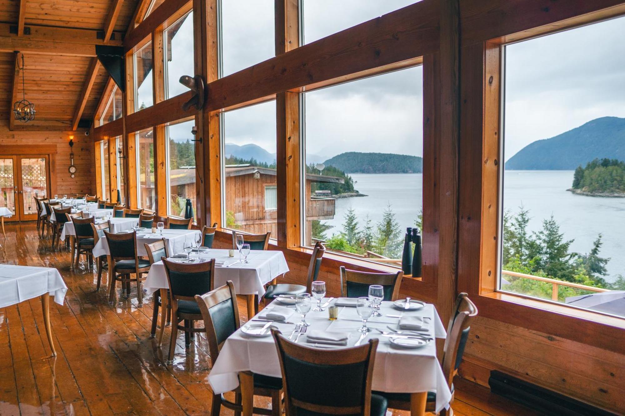 West Coast Wilderness Lodge Egmont Екстериор снимка